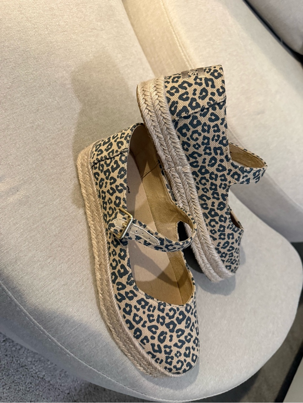 NWT TOMS Leopard Print Mary Jane Espadrille Flats - Beige Leopard